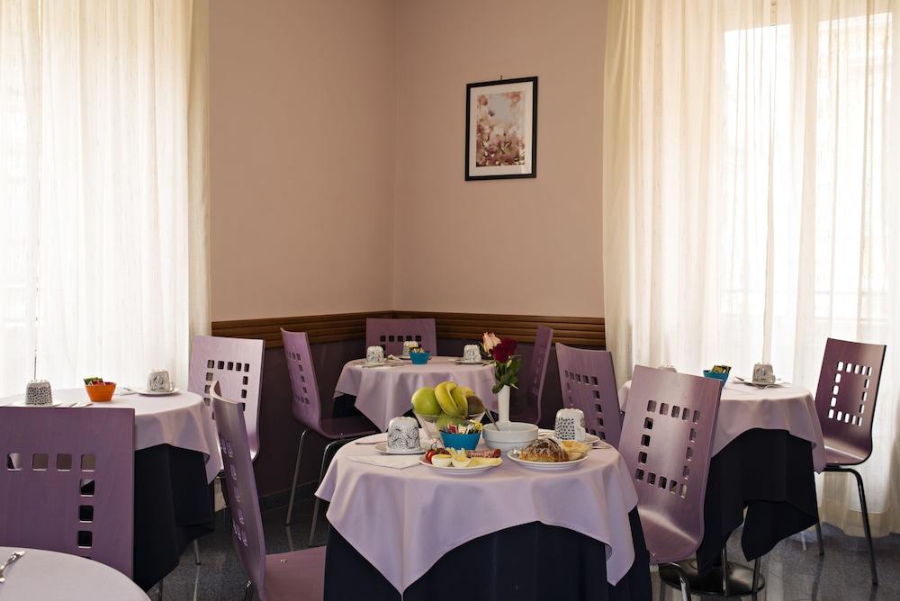 Hotel Ercoli House Rome Bagian luar foto