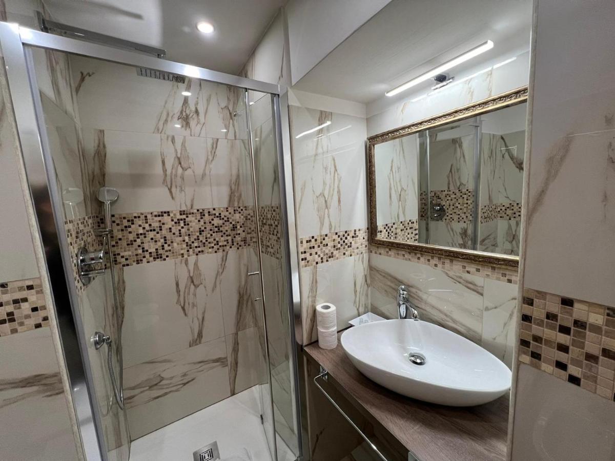 Hotel Ercoli House Rome Bagian luar foto