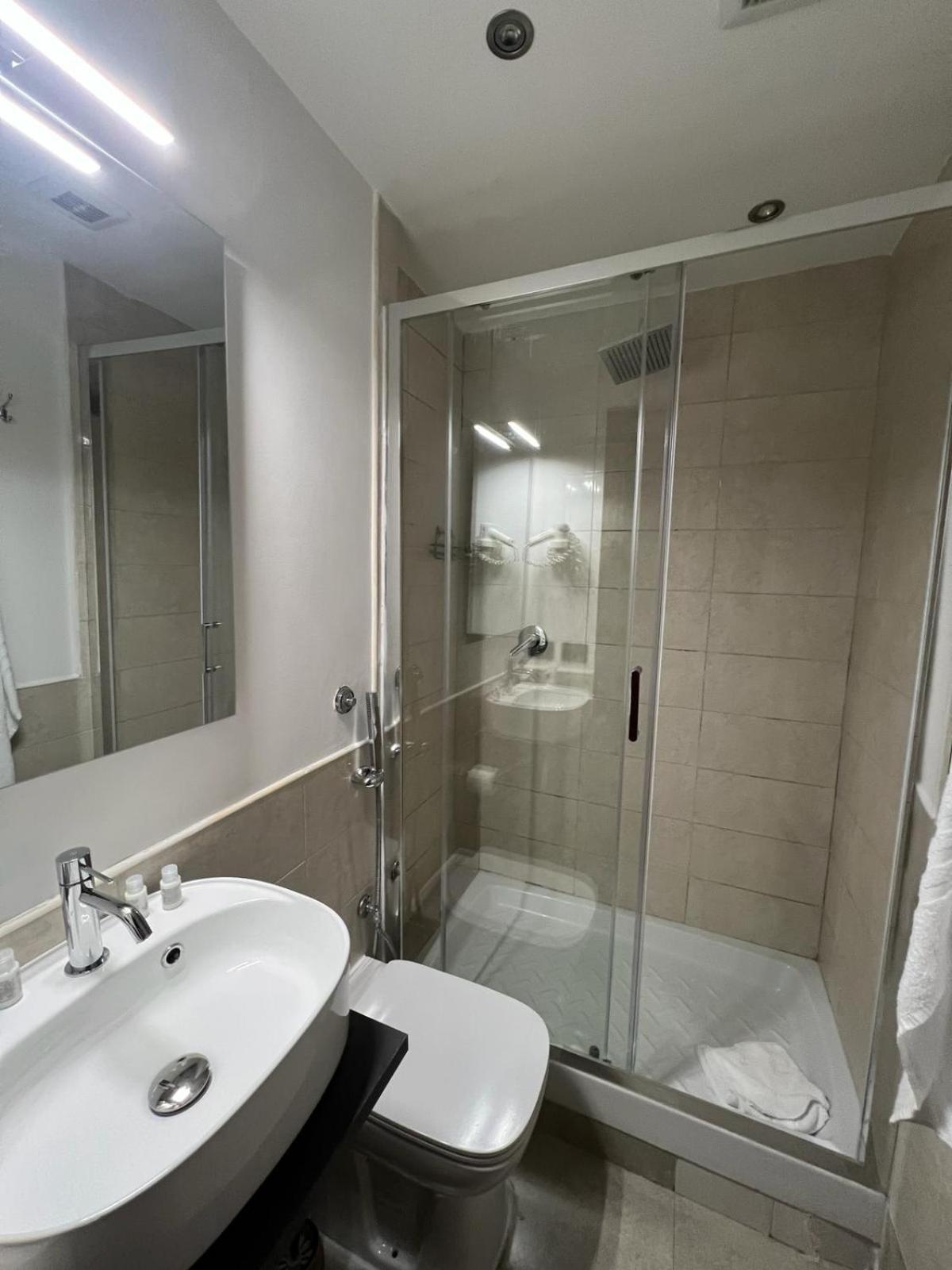 Hotel Ercoli House Rome Bagian luar foto