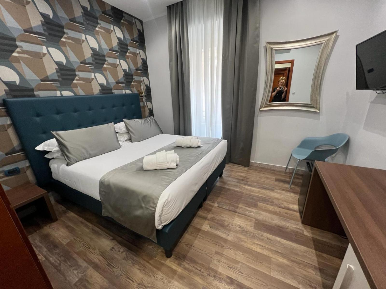 Hotel Ercoli House Rome Bagian luar foto