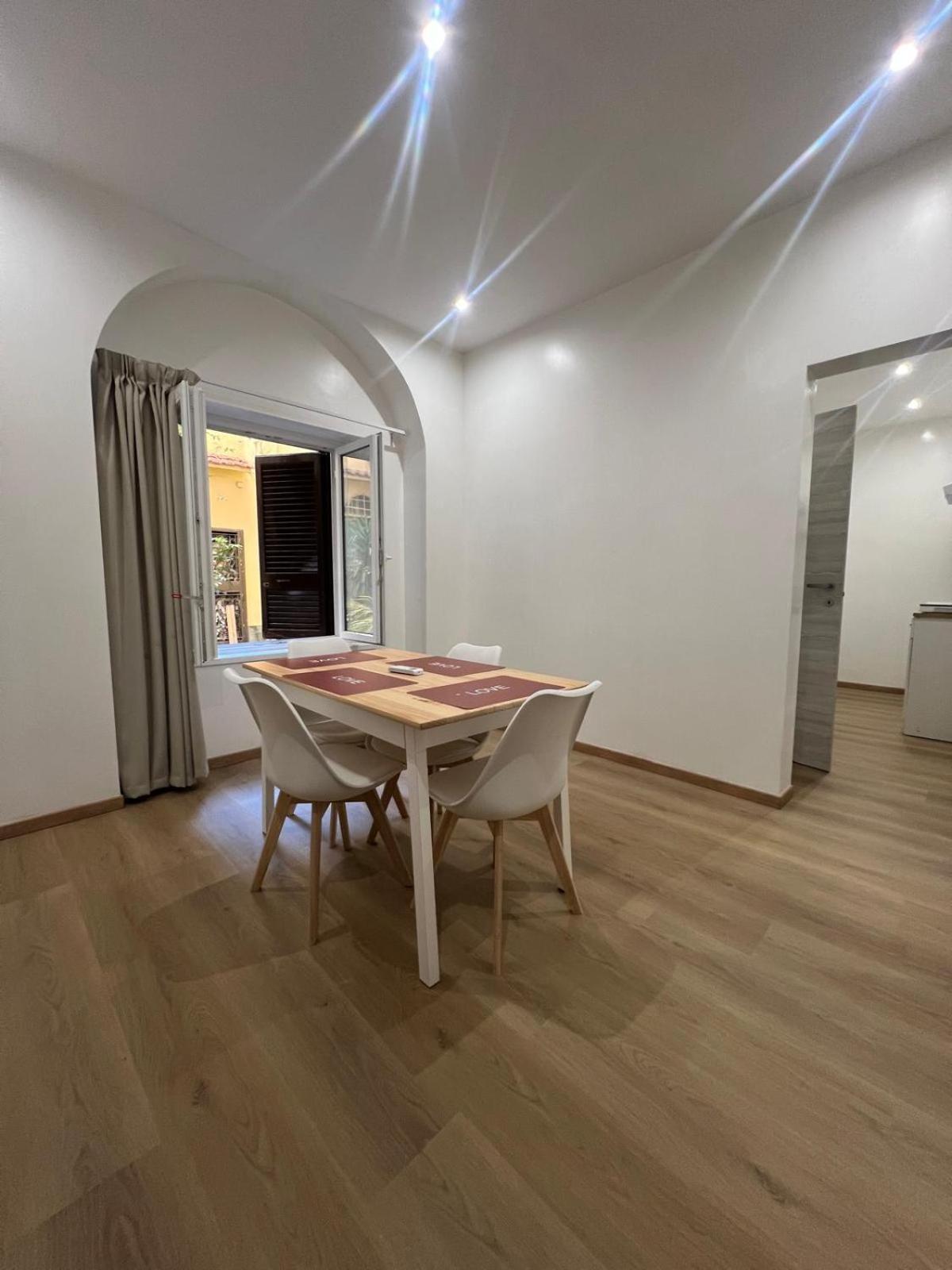 Hotel Ercoli House Rome Bagian luar foto